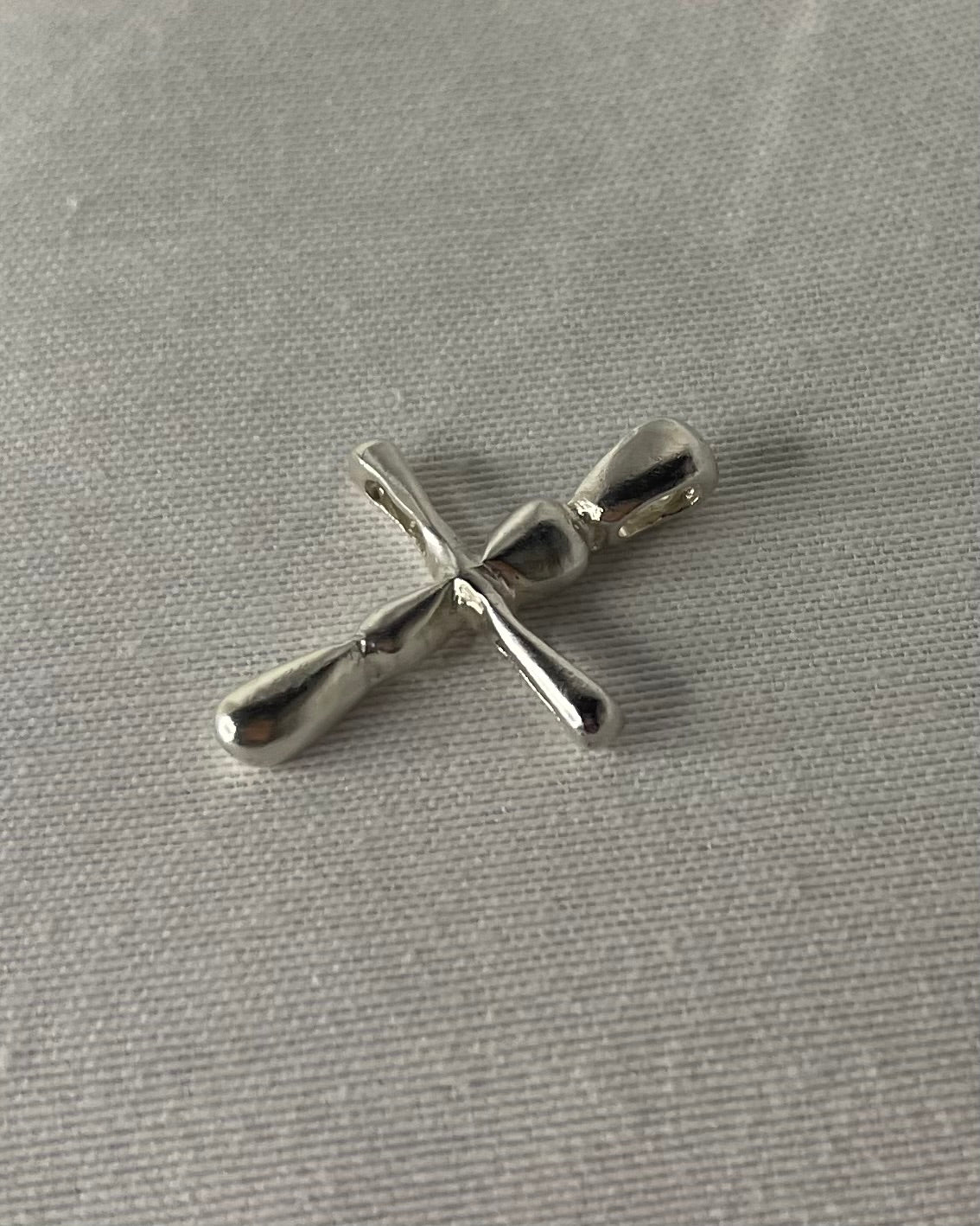 LACRIMOSA — tear drop cross