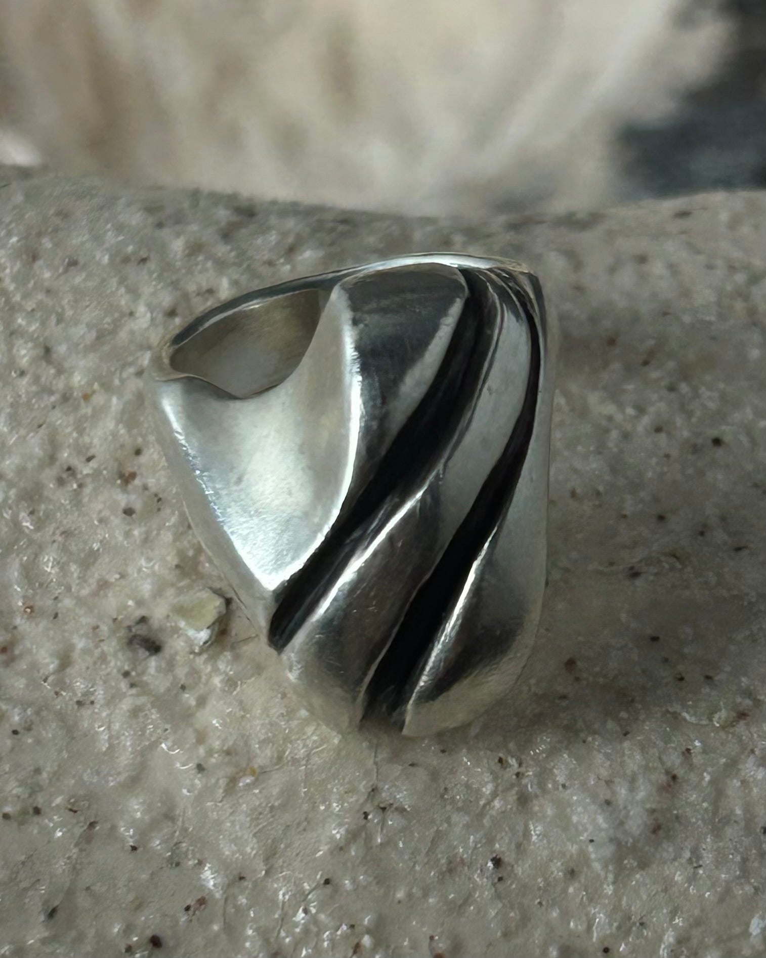 EL ESCARABAJO — Scarab Ring
